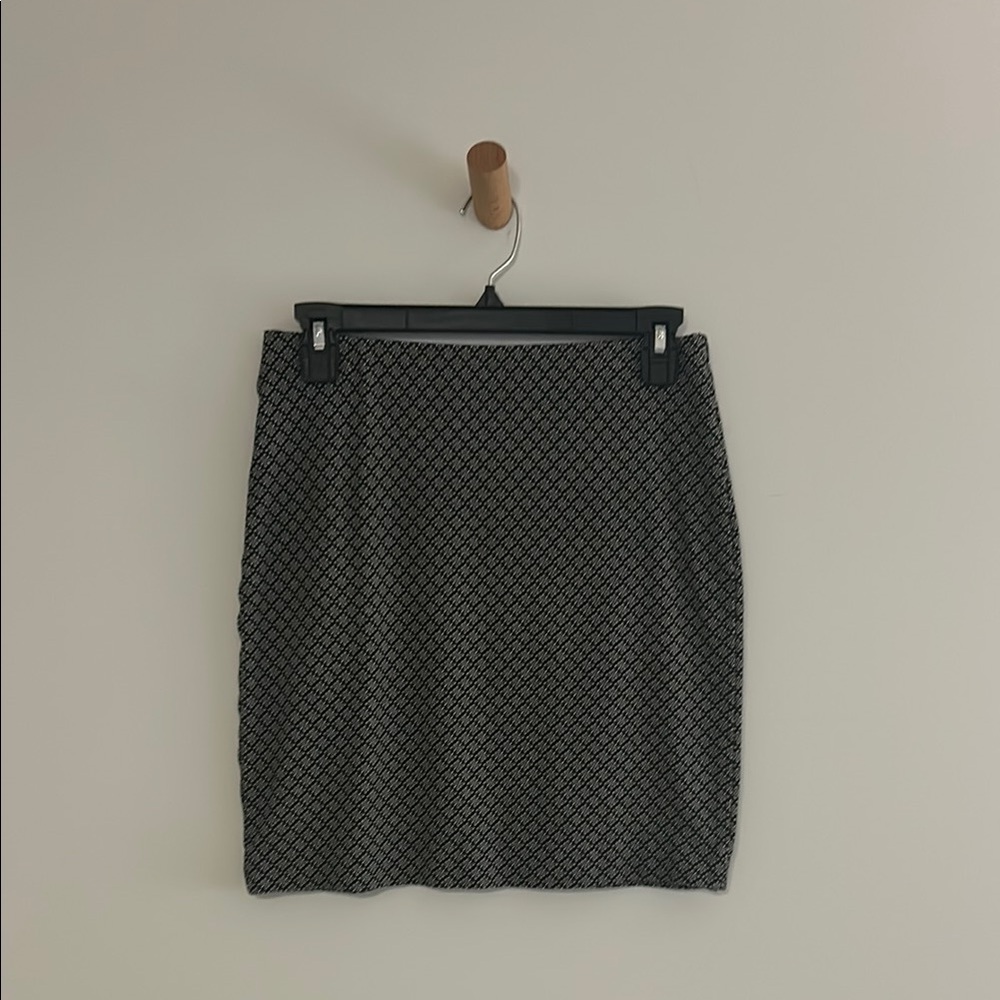 Ann Taylor Factory Black and White Pencil Skirt